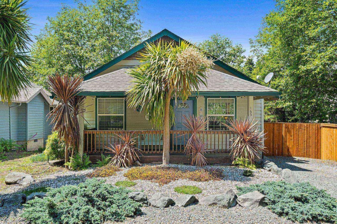 Beach Bungalow Rockaway Beach Bagian luar foto