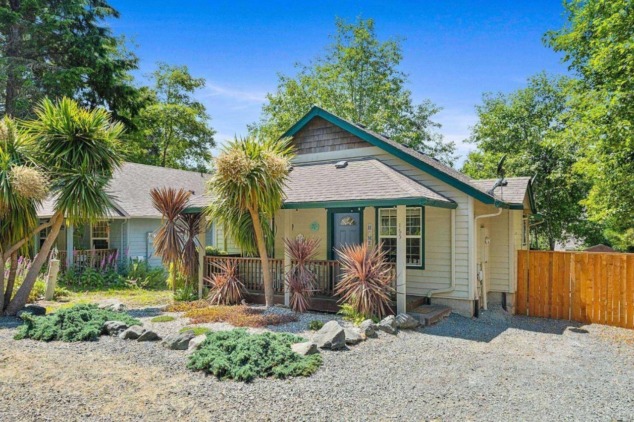 Beach Bungalow Rockaway Beach Bagian luar foto