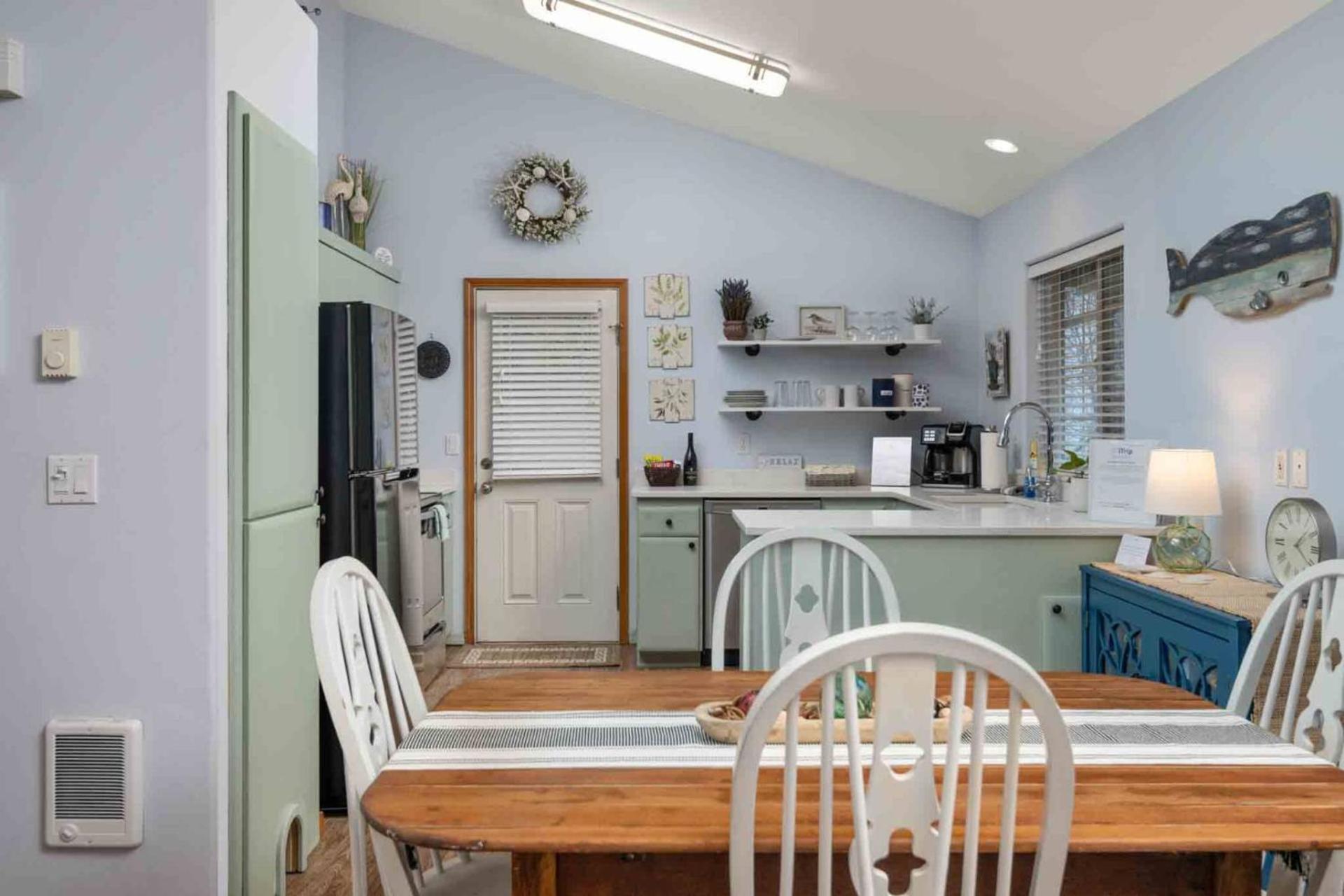 Beach Bungalow Rockaway Beach Bagian luar foto