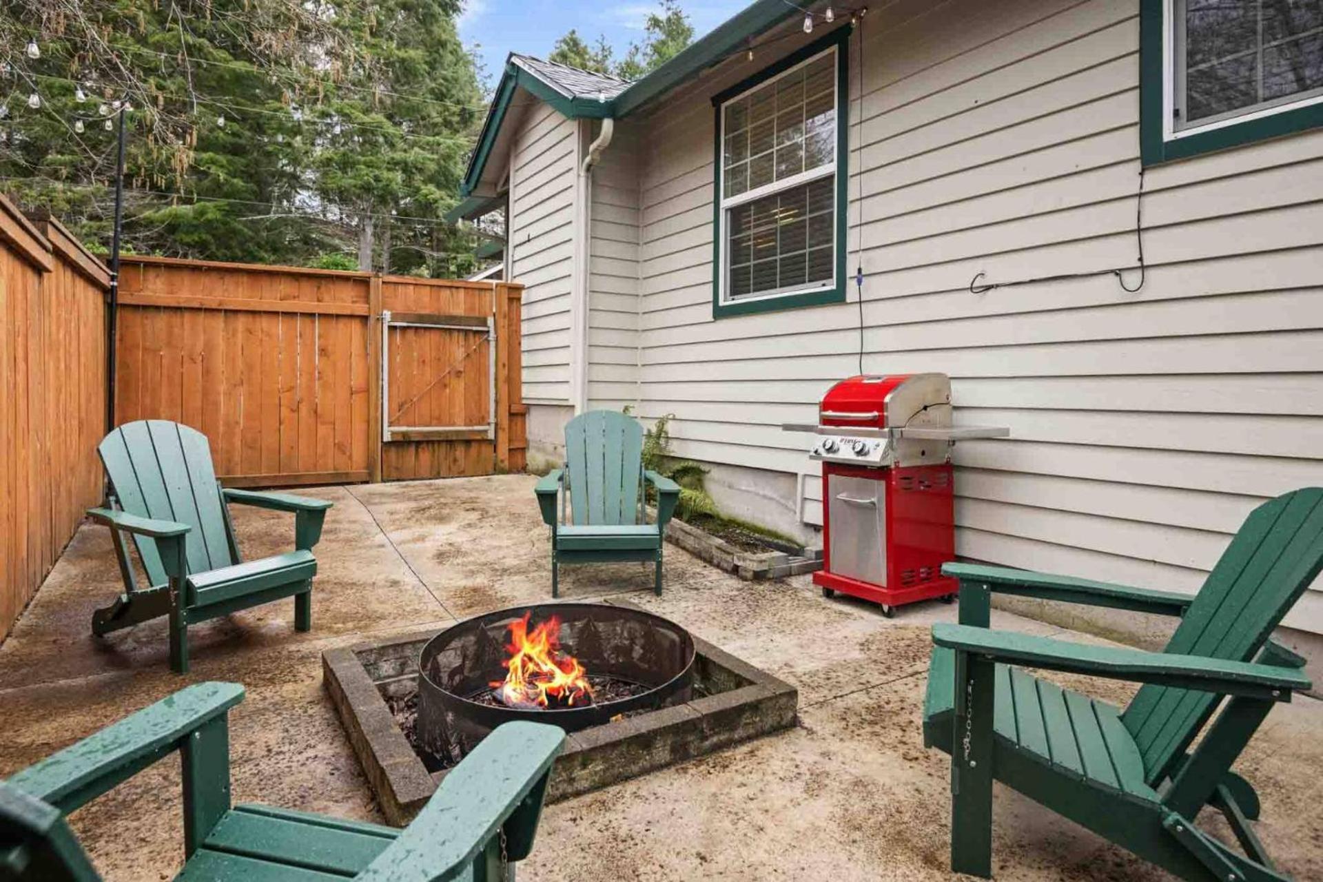 Beach Bungalow Rockaway Beach Bagian luar foto